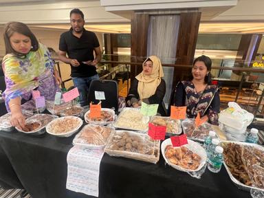 কুয়ালালামপুরে বাংলাদেশি শিক্ষার্থীদের পিঠা উৎসব