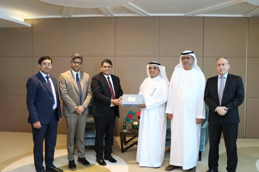 রাস আল খাইমাহ চেম্বারের চেয়ারম্যানের সঙ্গে দুবাইয়ের বাংলাদেশের কনসাল জেনারেলের সাক্ষাৎ