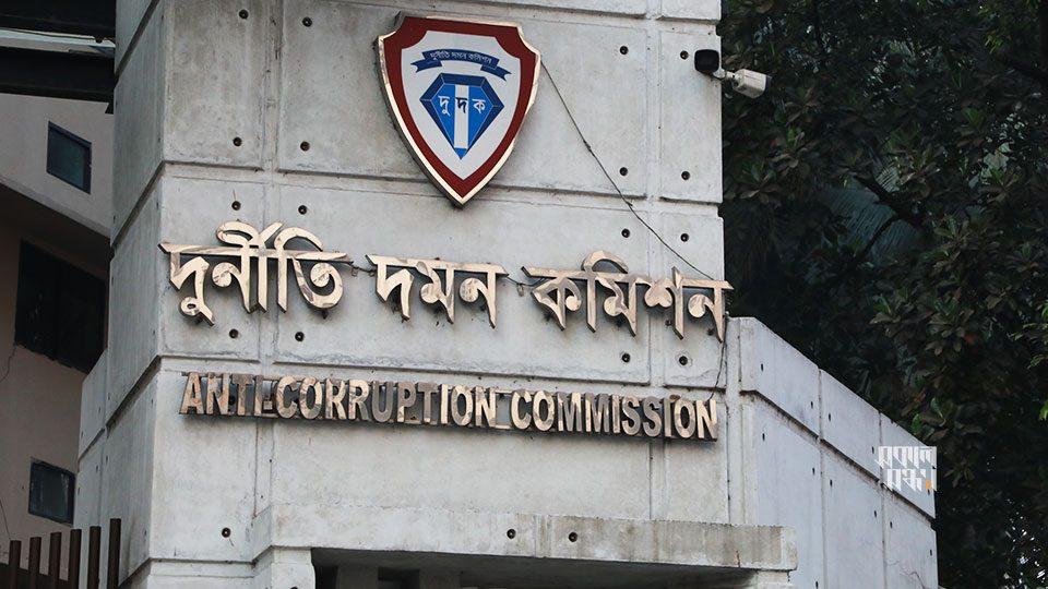 মালয়েশিয়া শ্রমিক পাঠাতে বেশি টাকা নেওয়ার অভিযোগে ১৩ কোম্পানির বিরুদ্ধে মামলা