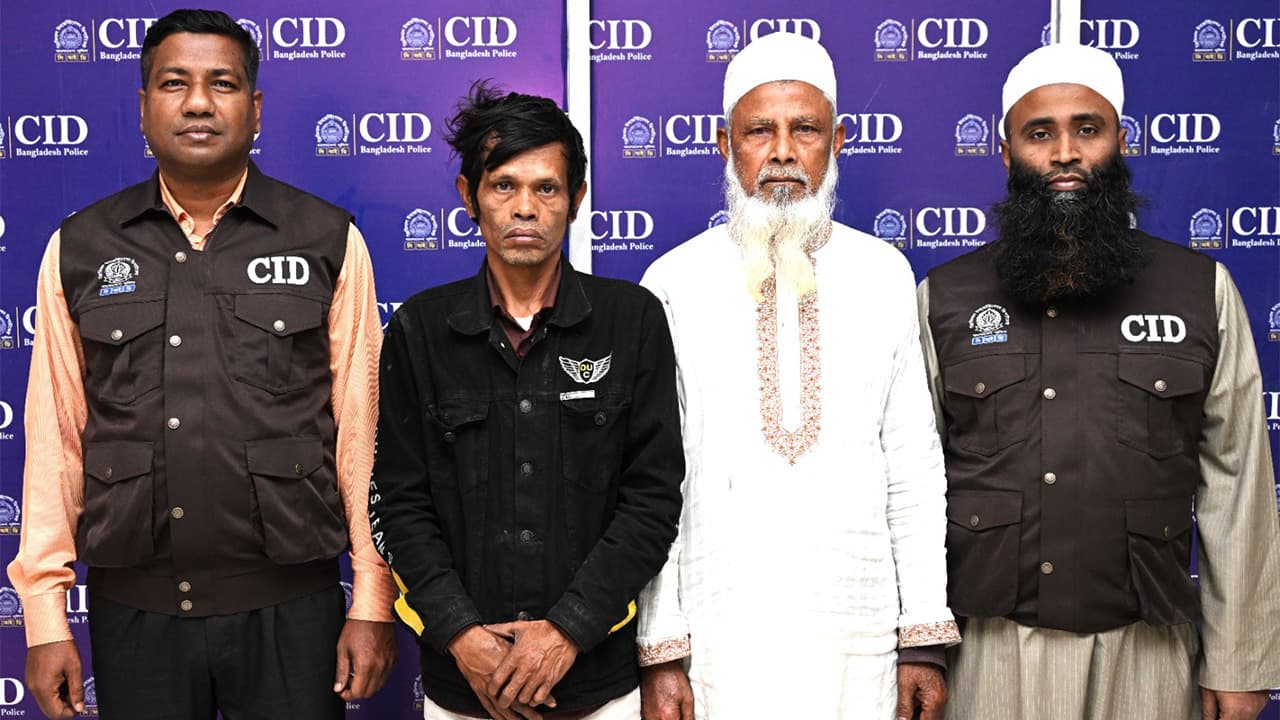 ইতালি যাওয়ার পথে ৮ বাংলাদেশির মৃত্যুর ঘটনায় মানবপাচার চক্রের ২ সদস্য গ্রেপ্তার