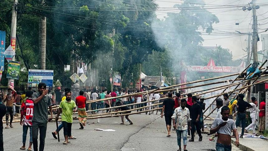 গোপালগঞ্জে এনসিপির সমাবেশ ঘিরে হামলা-সংঘর্ষে নিহত ৪