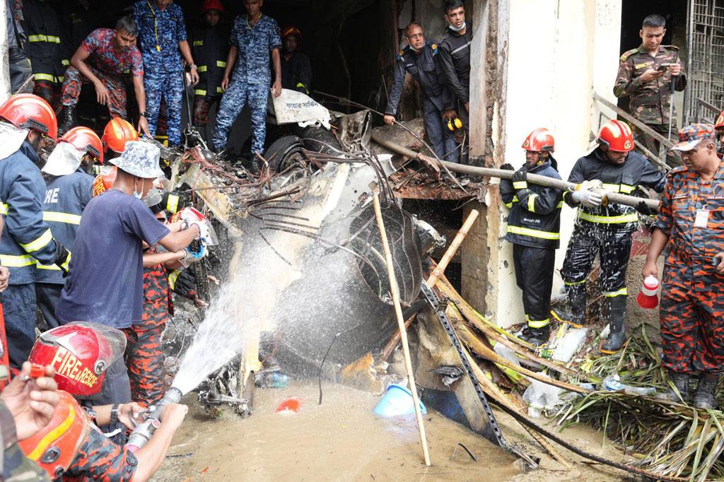 উত্তরায় বিমান বিধ্বস্তের ঘটনায় নিহত বেড়ে ২০, আহত দেড় শতাধিক