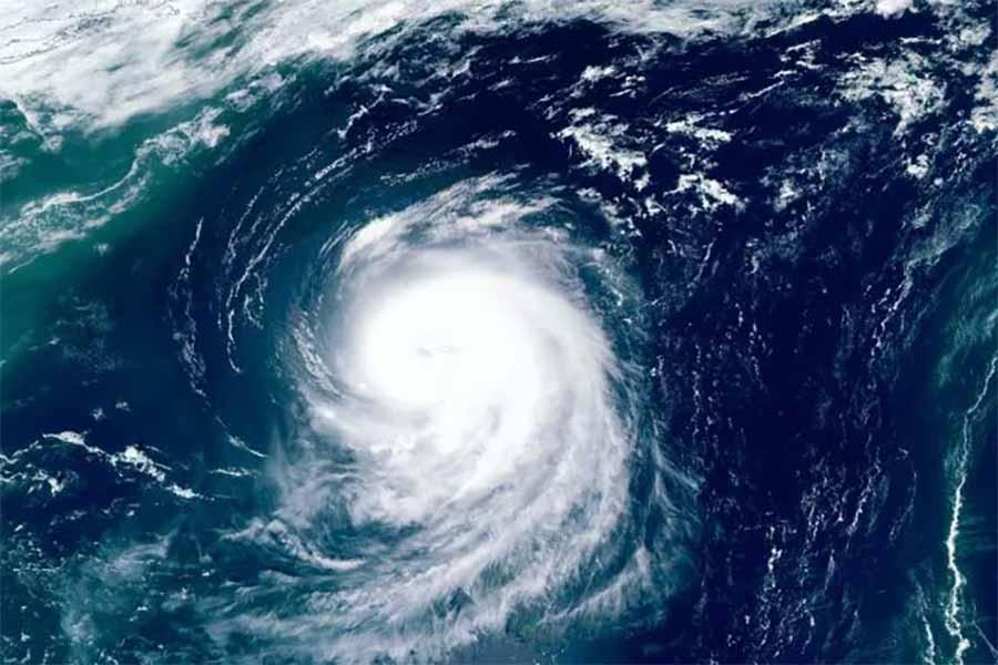 ঘূর্ণিঝড় ‘মোন্থা’: দেশের ৪ সমুদ্রবন্দরে সতর্কতা জারি