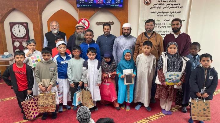 ফ্রান্সে বাংলাদেশ কমিউনিটি মসজিদ ও ইসলামিক সেন্টারে পুরস্কার বিতরণী