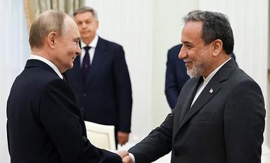 রাশিয়ার সহায়তা চেয়ে পুতিনকে খামেনির চিঠি