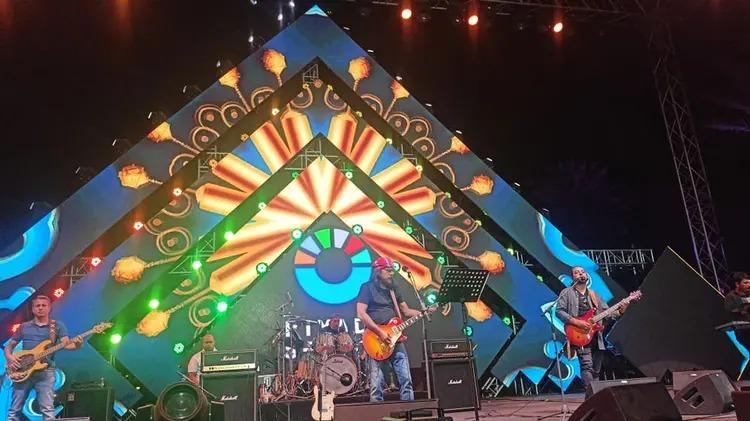 রিয়াদ সিজনের বাংলাদেশ উইকে প্রবাসীদের মাতালেন জেমস