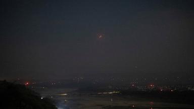 যুদ্ধবিরতি কার্যকরের রাতেই বিস্ফোরণে কেঁপে উঠল কাশ্মীর