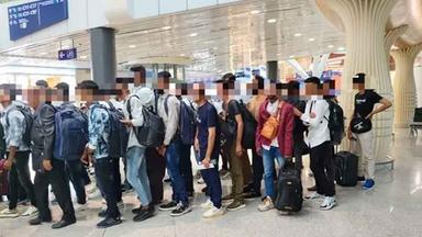 মালয়েশিয়া আরও ৮০ বাংলাদেশিকে বিমানবন্দর থেকেই ফেরত পাঠাল