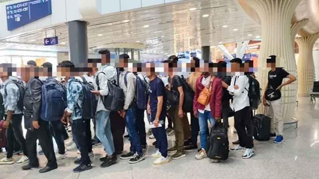 মালয়েশিয়া আরও ৮০ বাংলাদেশিকে বিমানবন্দর থেকেই ফেরত পাঠাল