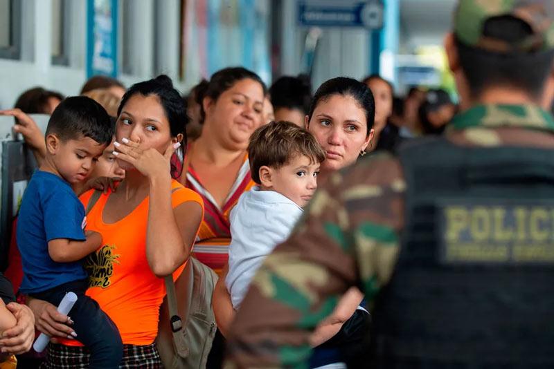 চার দেশের ৫ লাখ ৩০ হাজার বৈধ অভিবাসীকে অবৈধ ঘোষণা করেছেন ট্রাম্প