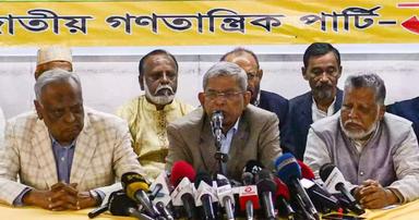 ১৭ বছরে ভোটার হওয়া নিয়ে প্রধান উপদেষ্টার বক্তব্যের সমালোচনা বিএনপি নেতা ফখরুলের