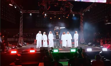 আরব আমিরাতের জাতীয় দিবসের অনুষ্ঠানে গাড়ি জিতেছেন বাংলাদেশি কাঠমিস্ত্রী