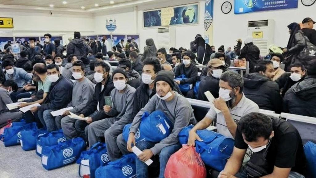 লিবিয়া থেকে দেশে ফিরেছেন ১৫০ বাংলাদেশি