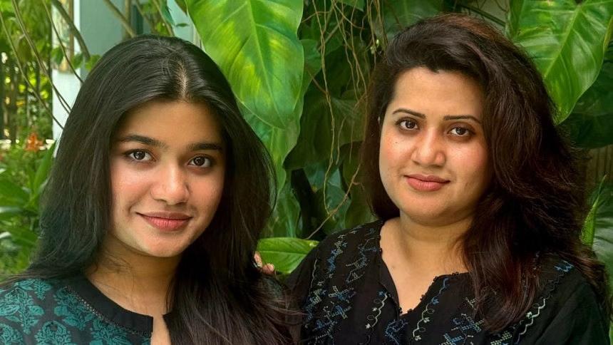 মেয়ে রোদেলার সঙ্গে ন্যান্সির প্রথম গান