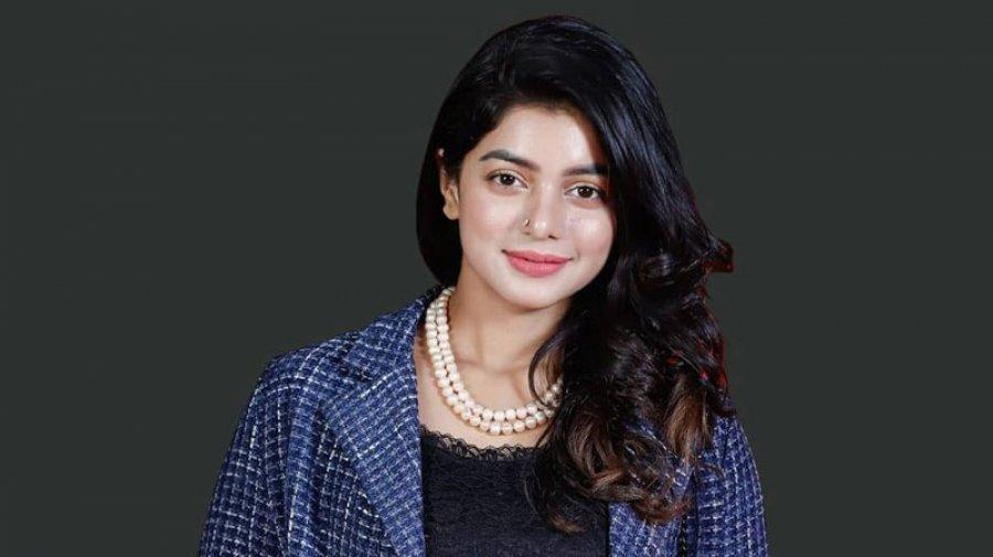 অভিনেত্রী সোহানা সাবাকে ডিবি কার্যালয়ে নেওয়া হয়েছে