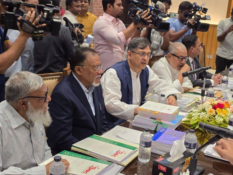 জাতীয় ঐকমত্য কমিশনের সঙ্গে বিএনপির দিনভর বৈঠক