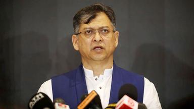 ডিসেম্বরের পর নির্বাচনের পক্ষে একটিও যুক্তি থাকলে সরকার প্রকাশ করুক: সালাহউদ্দিন