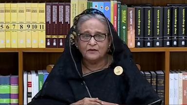 ‘গৃহযুদ্ধের ষড়যন্ত্রের’ অভিযোগে শেখ হাসিনাসহ ৭৩ জনের বিরুদ্ধে রাষ্ট্রদ্রোহ মামলা