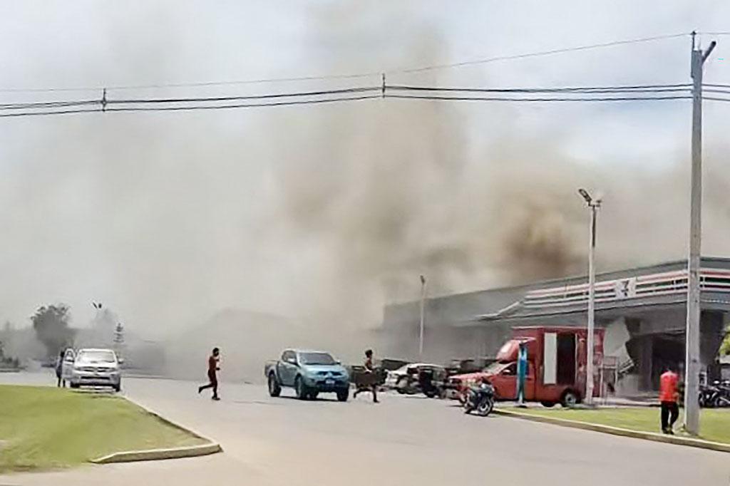 থাইল্যান্ড-কম্বোডিয়া সীমান্তে থামেনি গোলাগুলি, নিহত বেড়ে ১৬