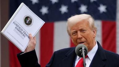 ট্রাম্প-শুল্কে টালমাটাল বিশ্ব, আলোচনায় আগ্রহী ৫০টিরও বেশি দেশ