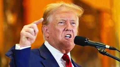 আফগানিস্তান, ভুটান ও ইরানসহ ৪৩টি দেশের নাগরিকদের ভ্রমণে নিষেধাজ্ঞার পরিকল্পনা ট্রাম্পের