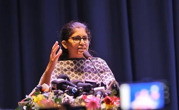 দেশ কোনো ধরনের রাজনৈতিক ঐক্যের পথে নাই: উমামা ফাতেমা