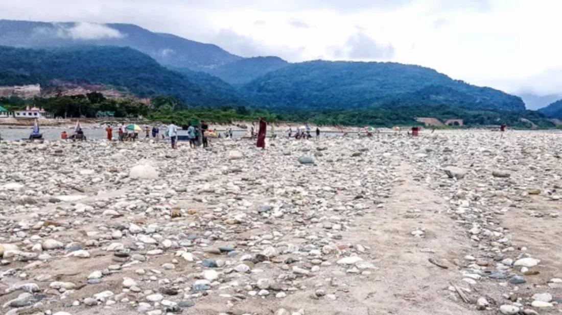 সাদাপাথর লুটে জড়িতদের তালিকা দাখিলের নির্দেশ হাইকোর্টের