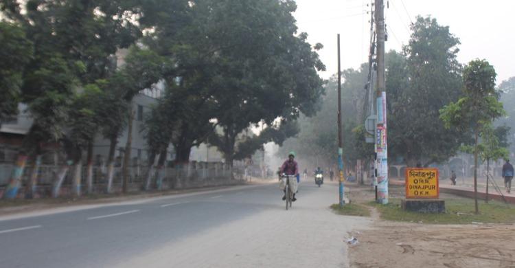 দিনাজপুরে রোদের দেখা মিললেও কমেছে তাপমাত্রা
