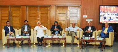 রাষ্ট্র সংস্কারে মৌলিক বিষয়গুলোতে ঐকমত্য প্রতিষ্ঠা করা দরকার: আলী রীয়াজ