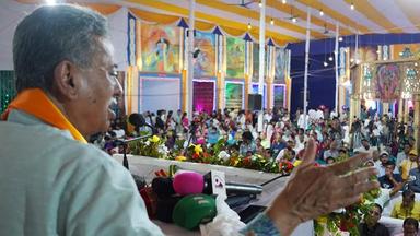 নতুন বাংলাদেশ গড়তে হলে বিভাজন রাখা যাবে না: আমীর খসরু