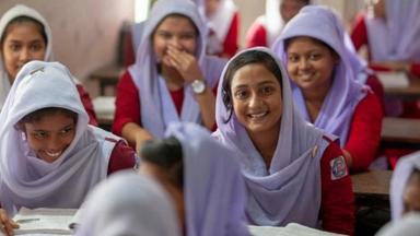 মেধাবীদের একাদশে ভর্তি সহায়তা দেবে সরকার, আবেদন শুরু