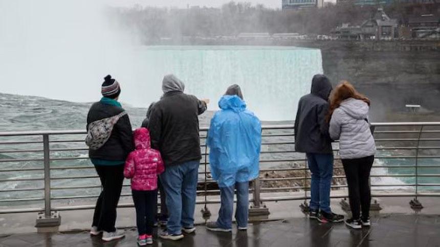 কিছু দেশের নাগরিকদের ভিসা দিতে জামানত চাইতে পারে যুক্তরাষ্ট্র