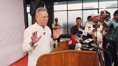 সরি, সংস্কার আপনাদের কাজ নয়: অন্তর্বর্তী সরকারকে বিএনপি নেতা আমীর খসরু