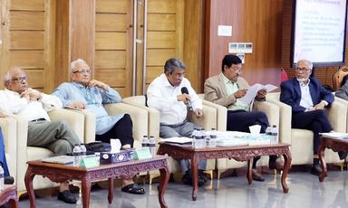 কাল বৃহস্পতিবার গ্রহণযোগ্য খসড়া সনদ সব দলের কাছে তুলে দেওয়া হবে: আলী রীয়াজ