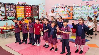 আমিরাতে কেজি স্কুল থেকেই শিশুরা এআই শিখবে