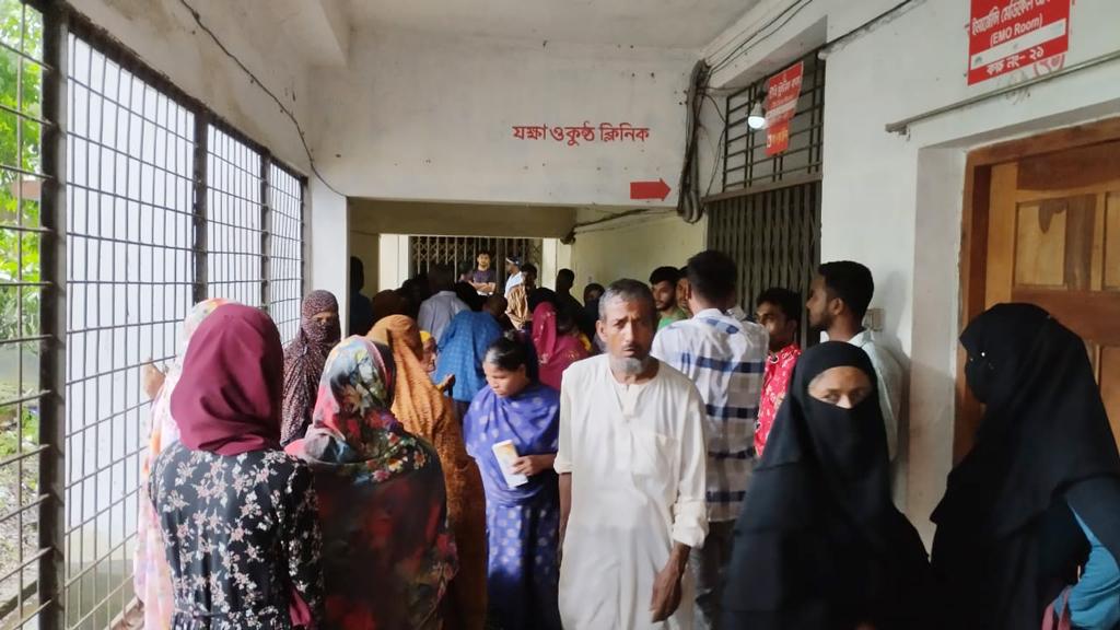 মায়ের মৃত্যুতে দেশে আসা প্রবাসীকে পিটিয়ে ও কুপিয়ে হত্যা