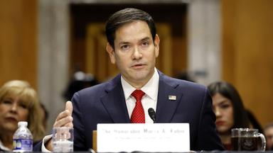 ভিসা আবেদনকারীদের সামাজিকমাধ্যম নজরদারির নির্দেশ যুক্তরাষ্ট্রের পররাষ্ট্রমন্ত্রীর