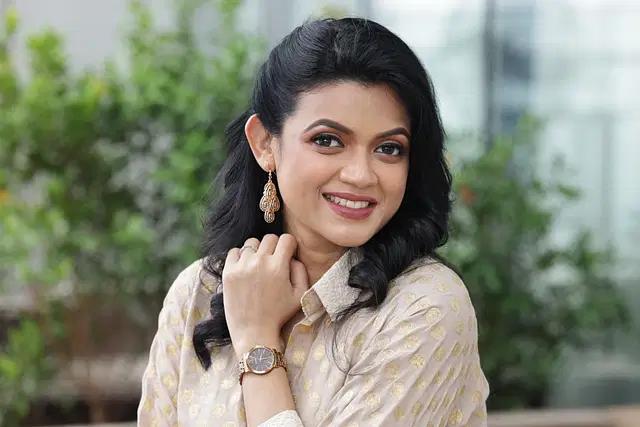 বনলতা সেনের অপেক্ষায় আছেন নাবিলা