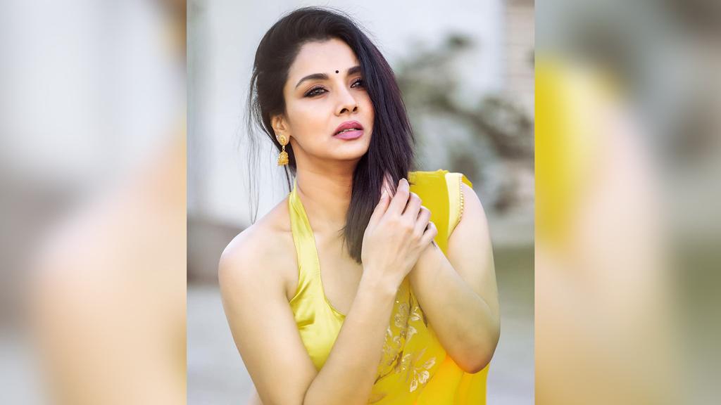 ঈদে রুনা খান হাজির হবেন তিন ওয়েব কনটেন্ট নিয়ে