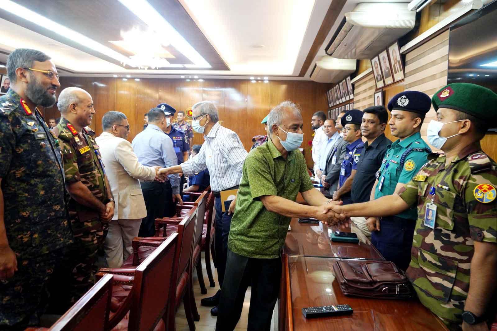 টানা ১০ দিন ছুটি শেষে আজ খুলেছে সরকারি অফিস