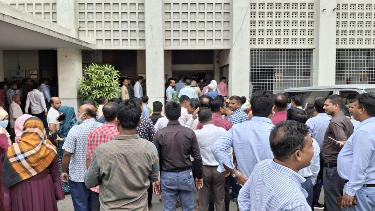 শাস্তির বিধান আরও 'কঠোর' করে সরকারি চাকরি (সংশোধন) অধ্যাদেশ জারি