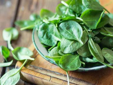 ‘সুপারফুড’ হলেও কিছু মানুষের জন্য অত্যন্ত বিপজ্জনক এই শাক!