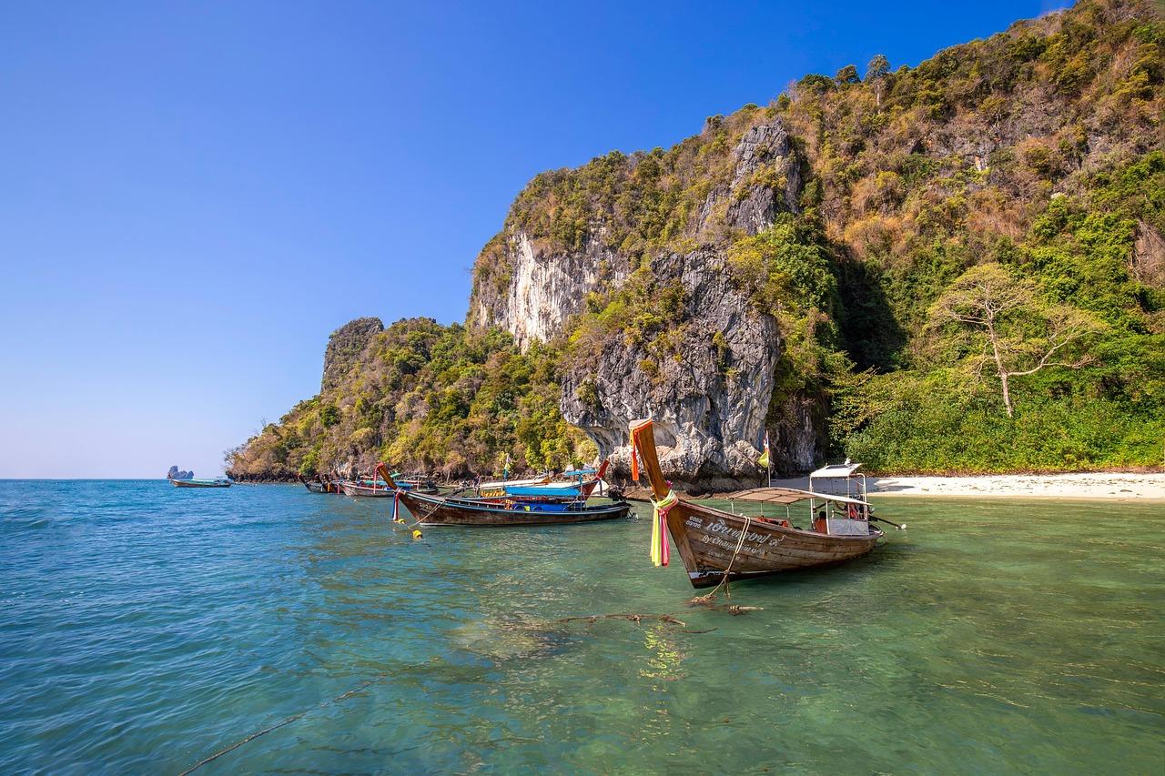 ভিসা ছাড়া থাকার সময়সীমা কমাচ্ছে থাইল্যান্ড