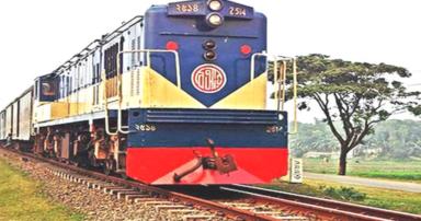 কমলাপুর থেকে ট্রেন চলাচল শুরু হয়েছে