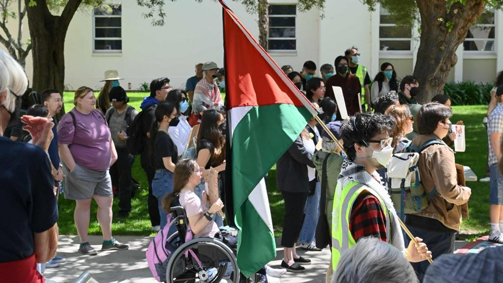 যুক্তরাষ্ট্রে প্রায় ৫ হাজার শিক্ষার্থীর ভিসা বাতিল, বেশির ভাগই ভারতীয়, আছে বাংলাদেশিও