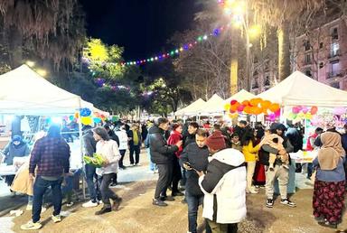 স্পেনের বার্সেলোনায় বিজয় মেলা