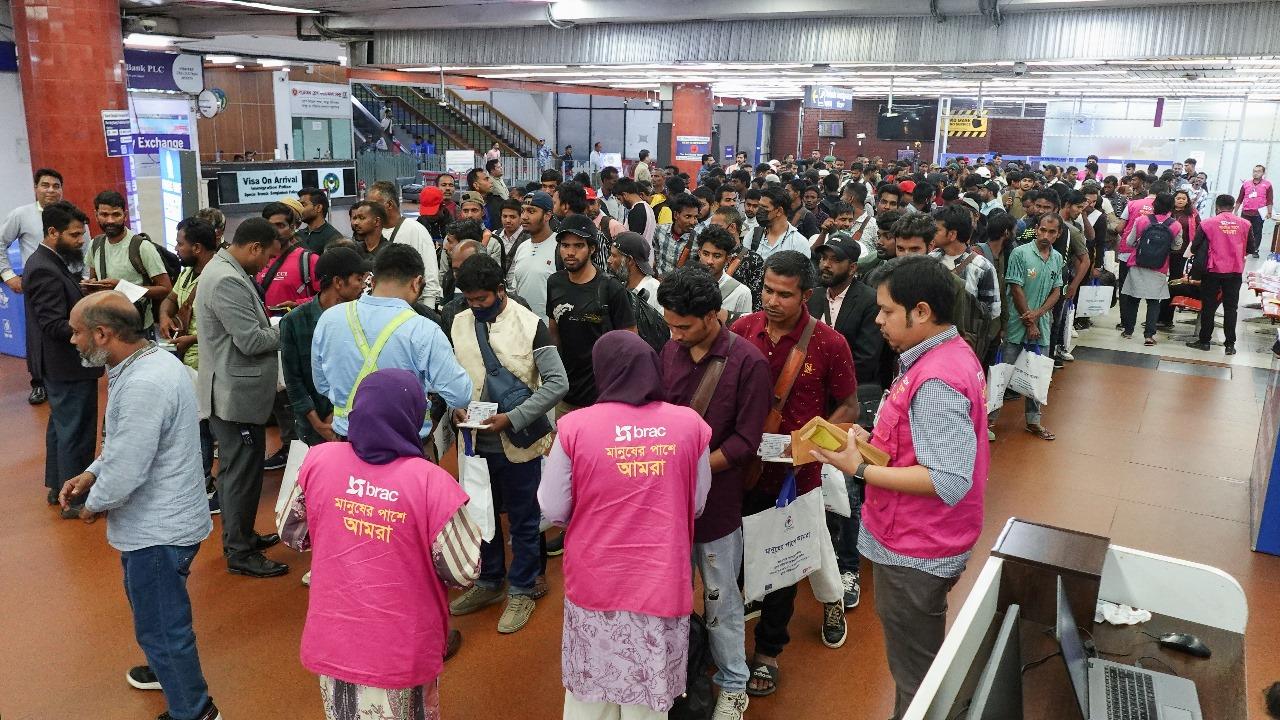 কিরগিজস্তানে প্রতারণার শিকার ১৮০ বাংলাদেশি দেশে ফিরলেন