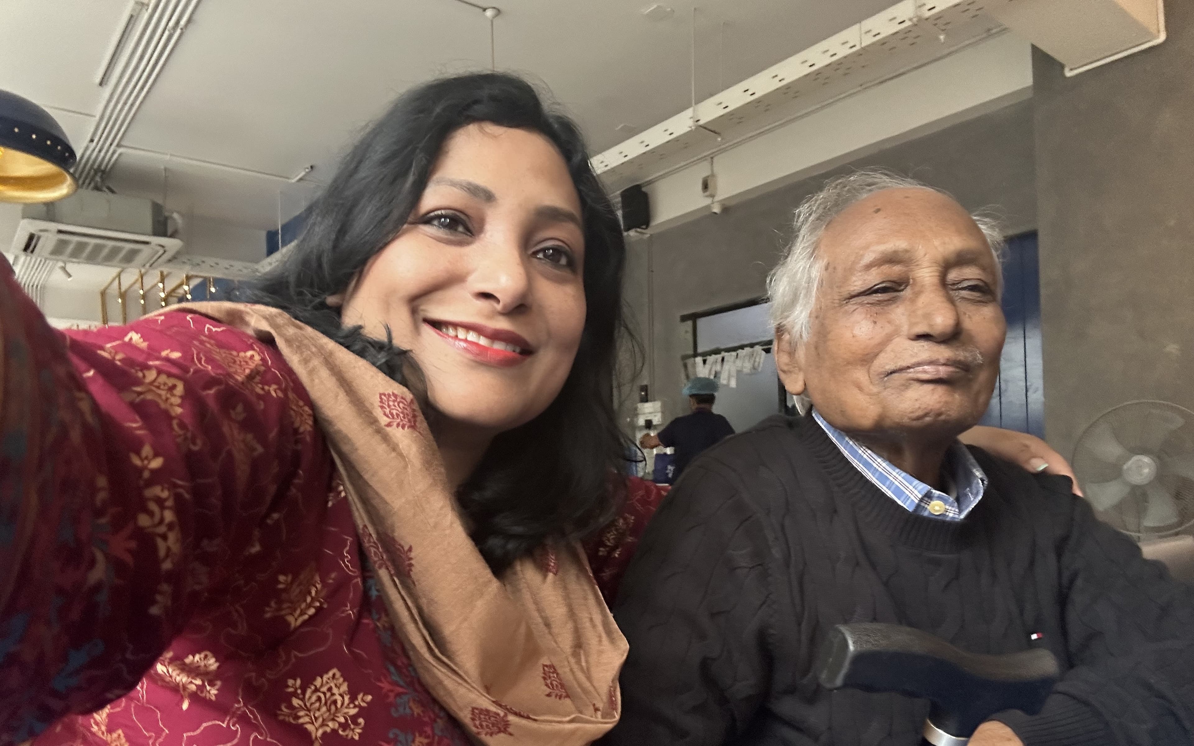 আব্বু এর বেশি ভালোবাসা যায় না