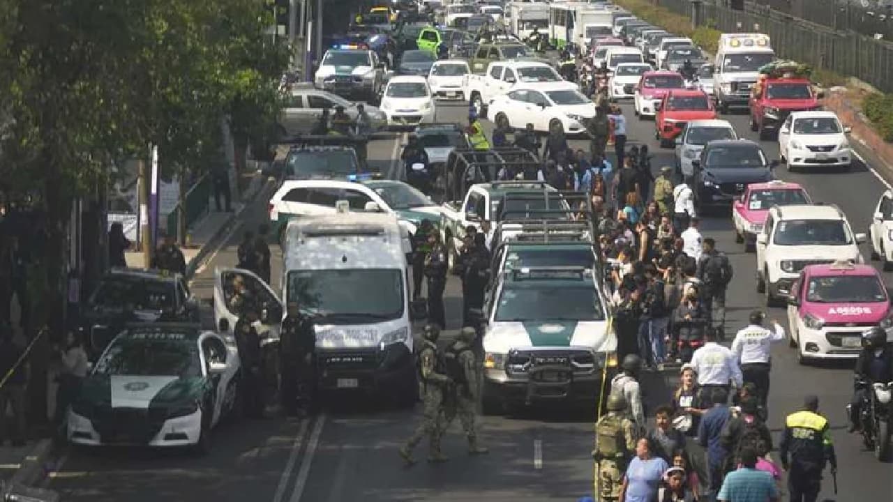 মেক্সিকোতে ফুটবল মাঠে সশস্ত্র হামলায় ১১ জন নিহত